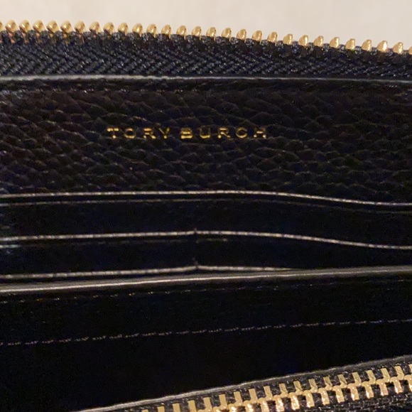 Tory Burch MutliZip Continental Wallet - Picture 7 of 8